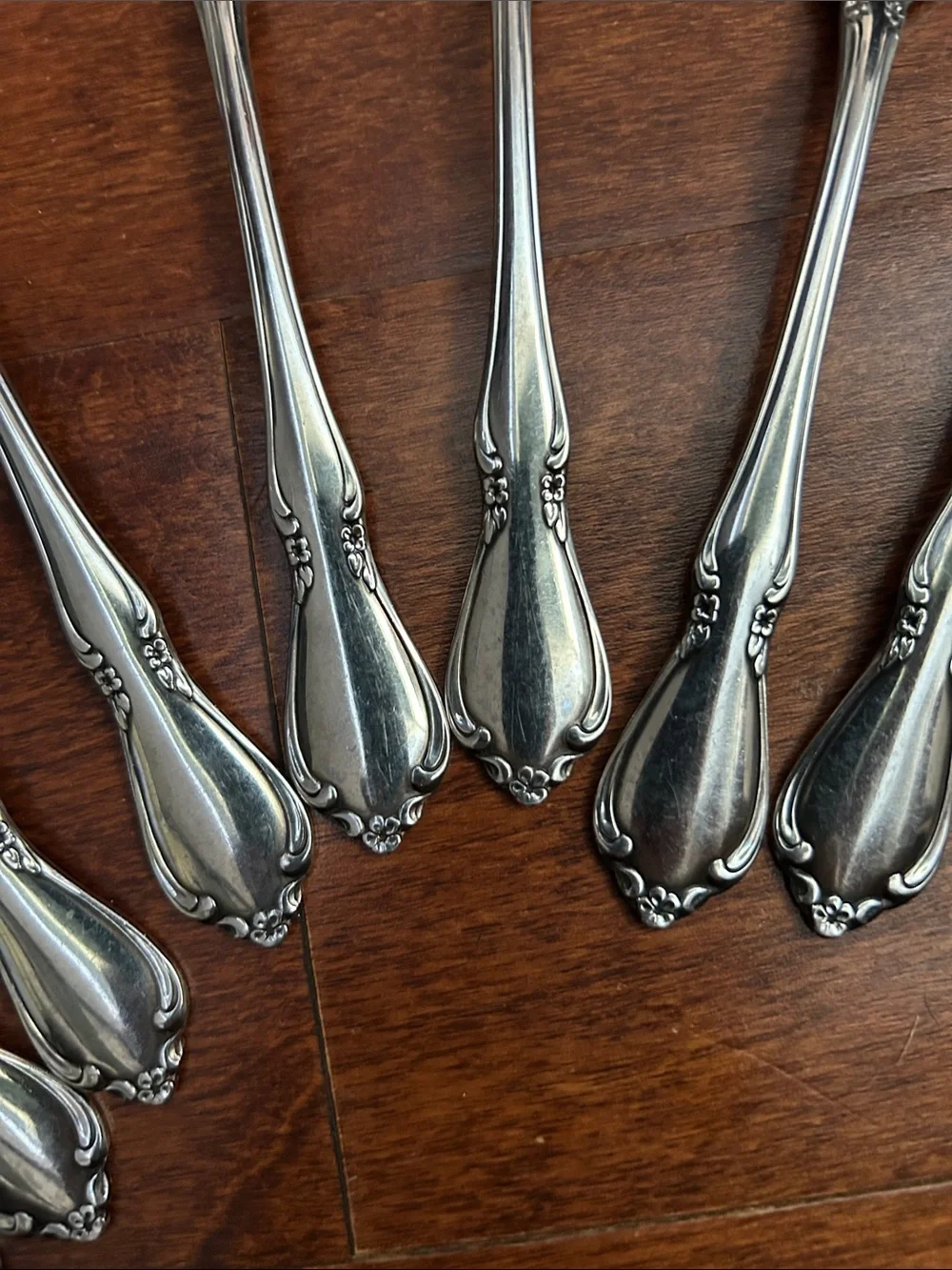 Vintage Oneida Craft Chateaux Deluxe Stainless Steel Flatware Set - 27 Pieces